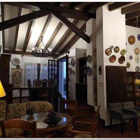 Cortijo Alberca Blanca *