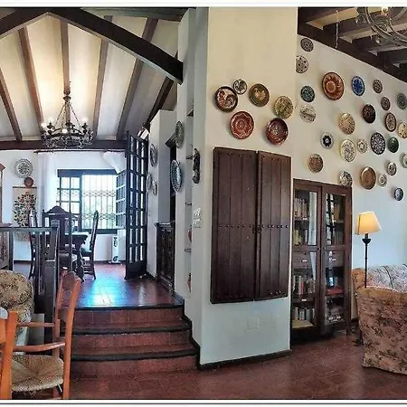 Cortijo Alberca Blanca * Торре-де-Бенагальбон